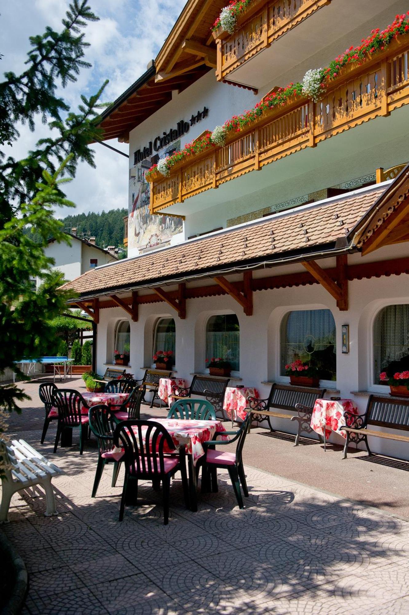 Hotel Cristallo Vigo di Fassa Exterior foto