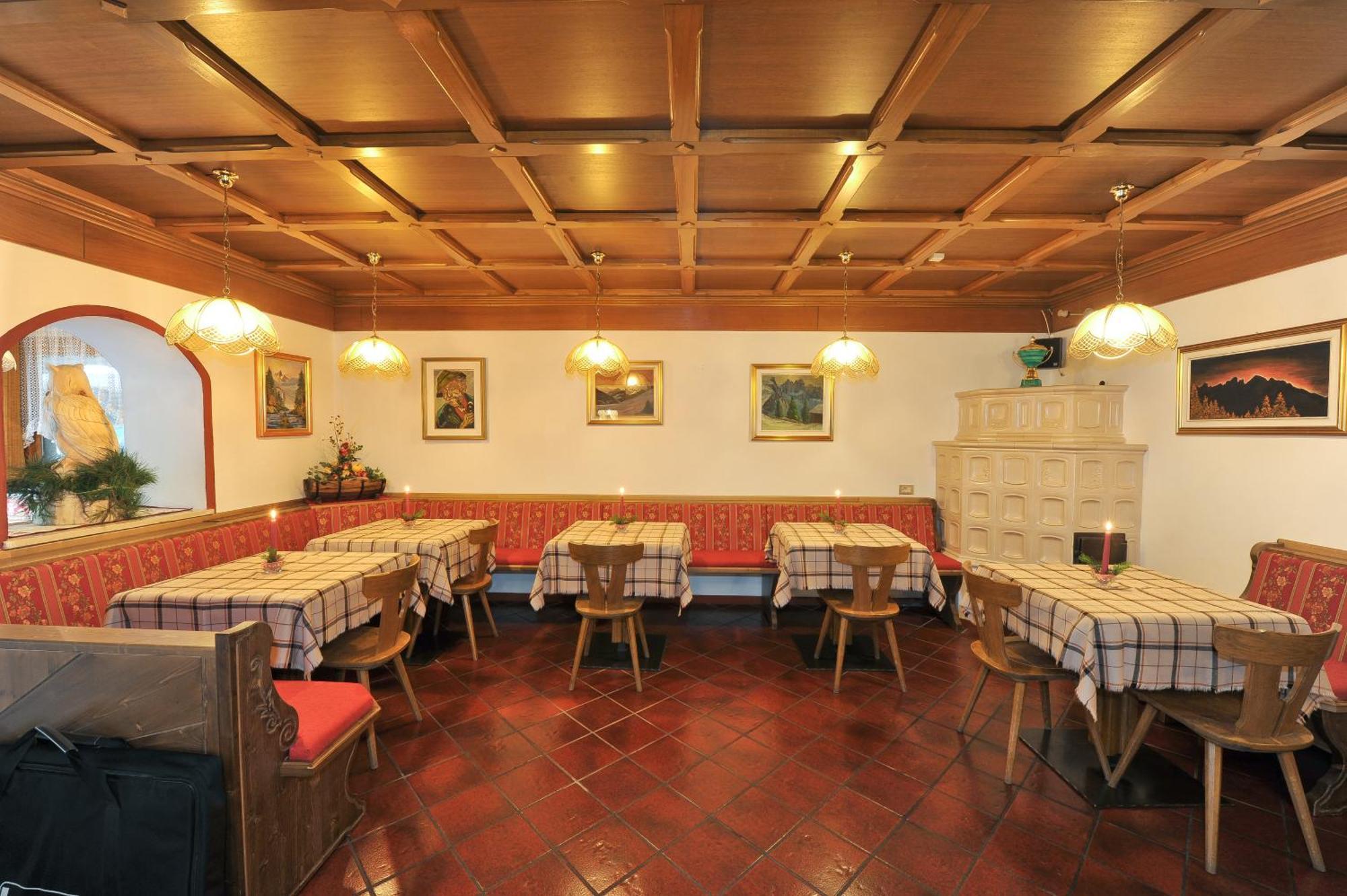 Hotel Cristallo Vigo di Fassa Exterior foto